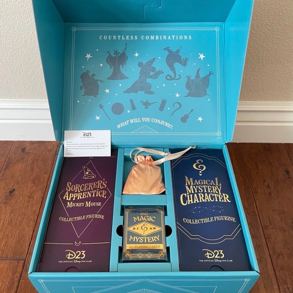 #0958+ Disney D23 Magic & Mystery Collectible Set - Blue and Red. Make An Offer - Picture 1 of 16